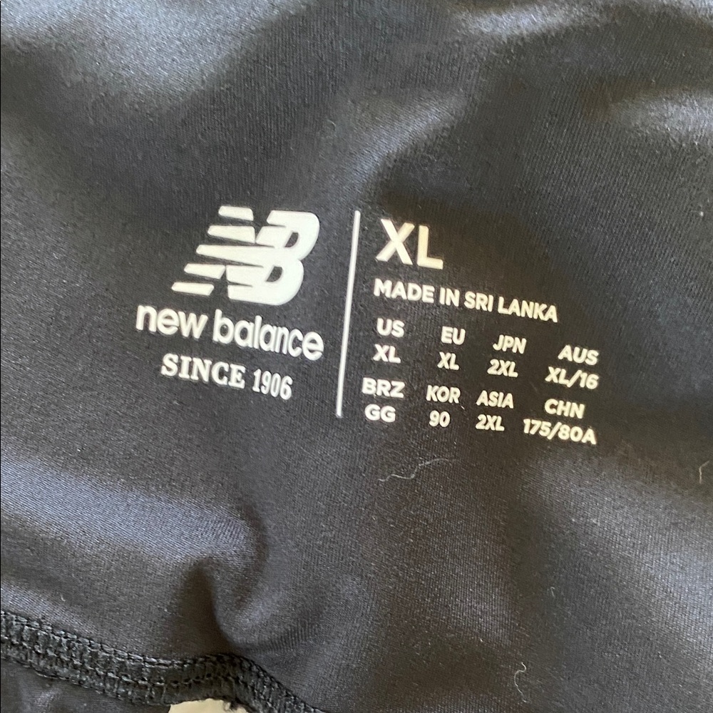 New Balance Black High-Waist Pocket Leggings - Picture 3 of 9